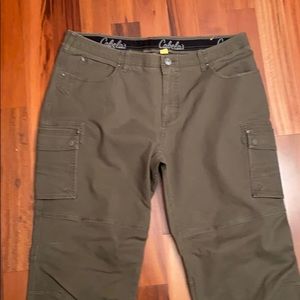Cabelas Cargos